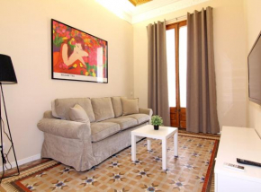 GIRONA - Central apartment with balcony